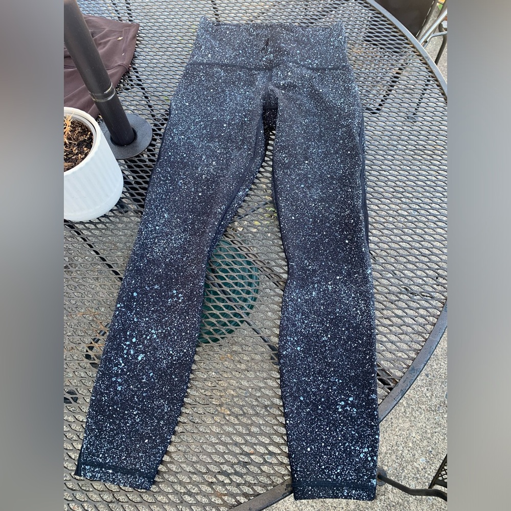 lululemon athletica Black and White Speckled Leggings. Like new